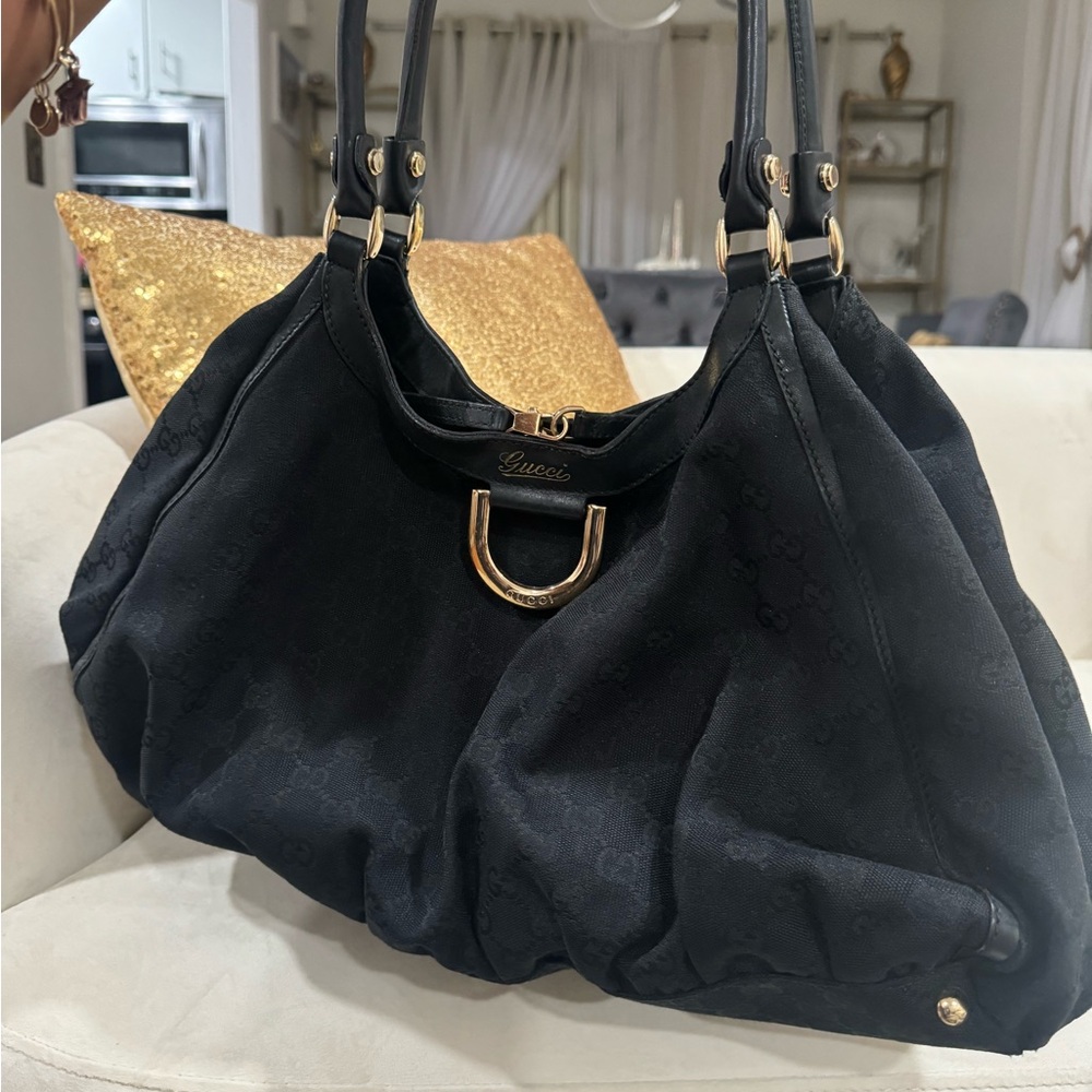 Black Gucci purse